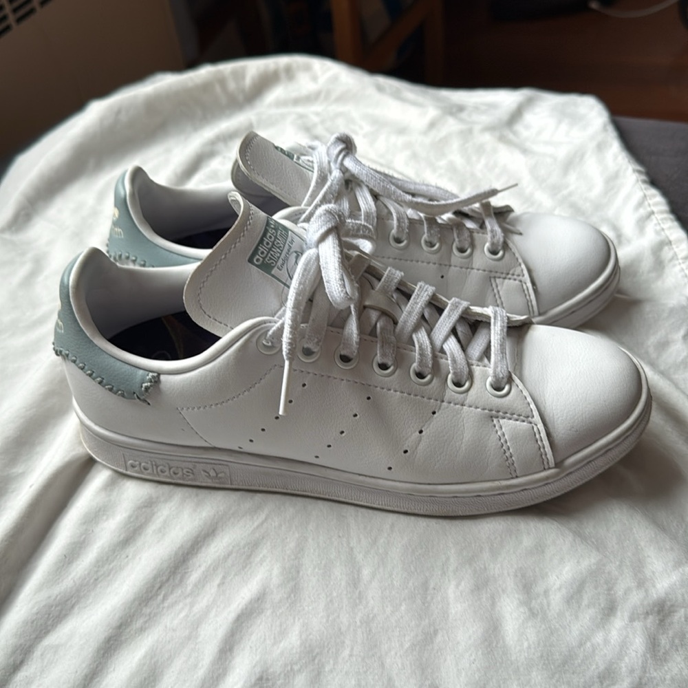 Adidas Stan Smith Women's White Sneakers -  Size: 7